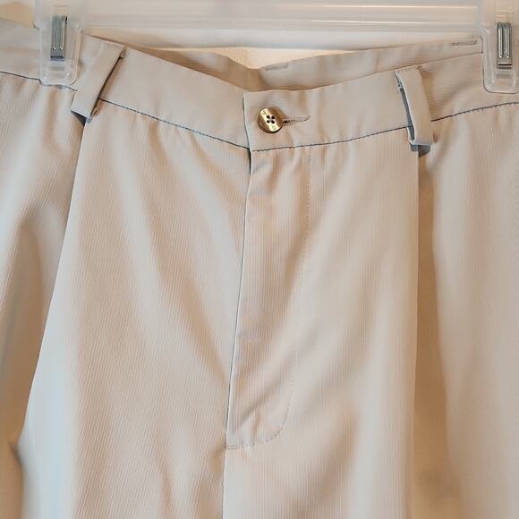 Nike Golf Khaki Shorts Men's Size 32 VERY NICE!! - Picture 3 of 12